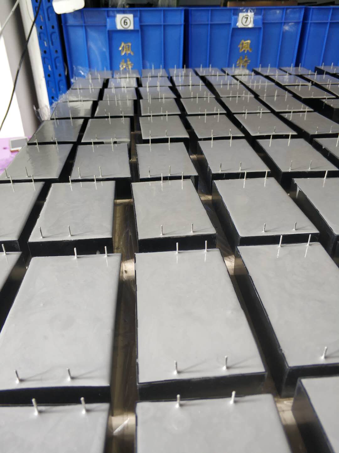 專業(yè)SMT貼片膠環(huán)氧樹脂灌封膠點膠加工 專業(yè)SMT貼片膠環(huán)氧樹脂灌封膠點膠加工